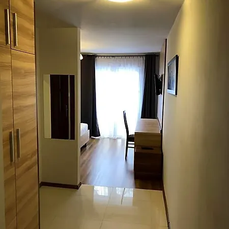 Prezydencka 3*